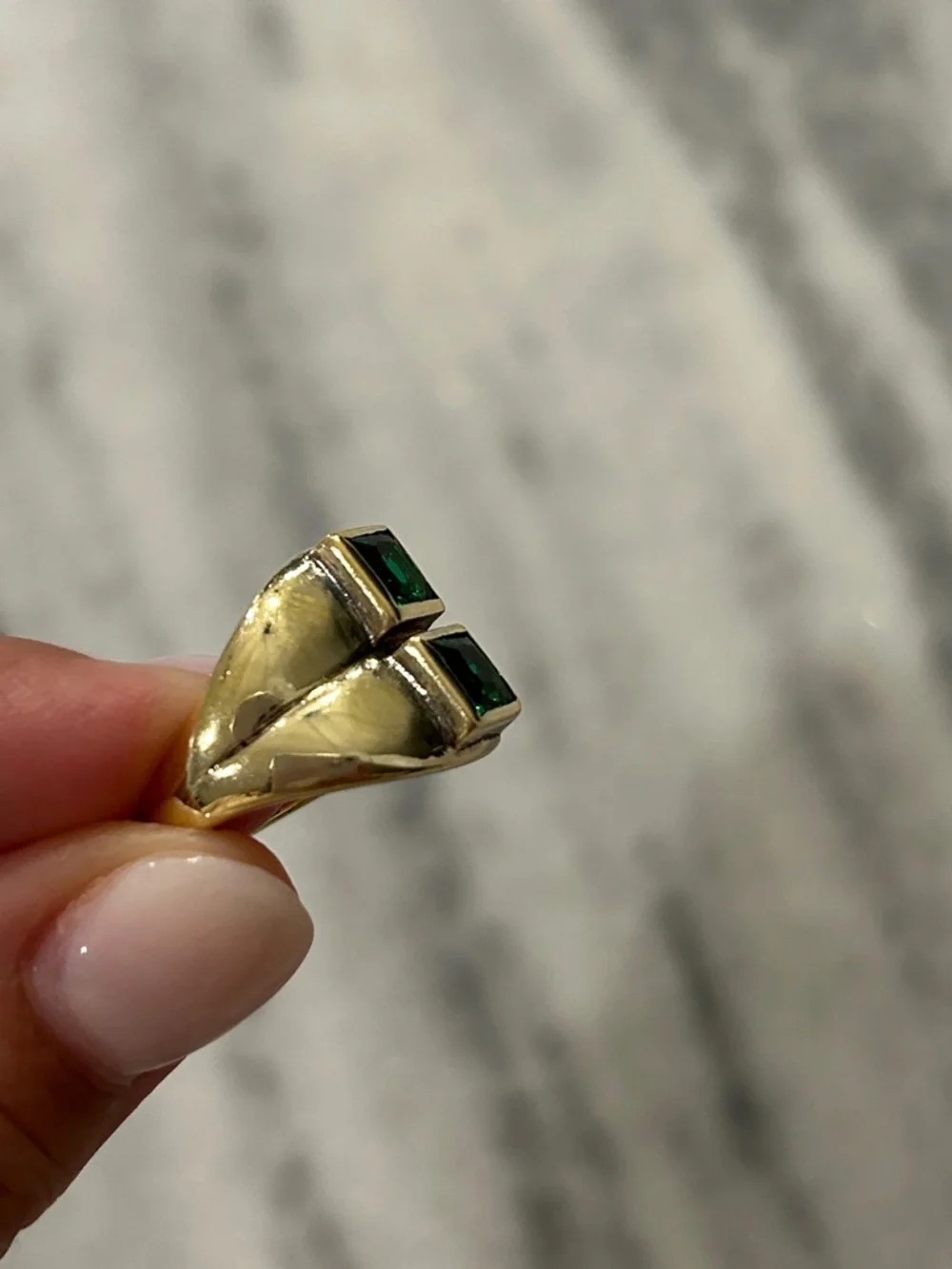 Gold Plated Bezel Green Emerald-like Stone Ring sz 7
